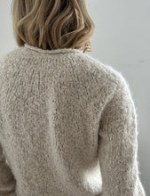 Indlæs billede til gallerivisning Opskrift på Plain Yoke Sweater fra Lene Holme Samsøe
