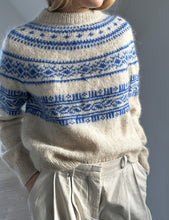 Indlæs billede til gallerivisning Opskrift på Porcelain Yoke Sweater fra Le Knit
