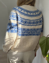 Indlæs billede til gallerivisning Opskrift på Porcelain Yoke Sweater fra Le Knit
