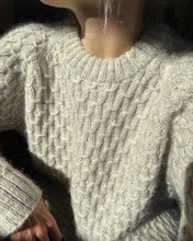 Indlæs billede til gallerivisning Opskrift på Jenny Sweater fra PetiteKnit
