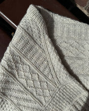 Indlæs billede til gallerivisning Opskrift på Storm Sweater fra PetiteKnit
