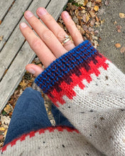 Indlæs billede til gallerivisning Cross Sweater
