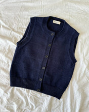 Indlæs billede til gallerivisning Maggie Vest - strikkekit [Double Sunday] PetiteKnit
