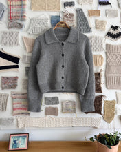 Indlæs billede til gallerivisning Petra Jacket - strikkekit [Atlas] PetiteKnit
