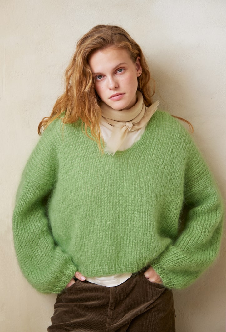 Sandnes Garn 2402-03 Facile Sweater