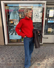 Indlæs billede til gallerivisning Scarlet Sweater
