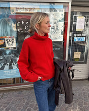 Indlæs billede til gallerivisning Scarlet Sweater
