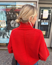 Indlæs billede til gallerivisning Scarlet Sweater
