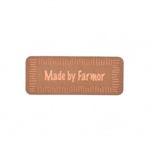 Label brun læder - made by farmor
