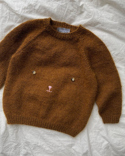 Opskrift på Bamsesweater fra PetiteKnit