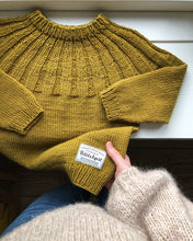 Indlæs billede til gallerivisning Opskrift på Haralds Sweater fra PetiteKnit
