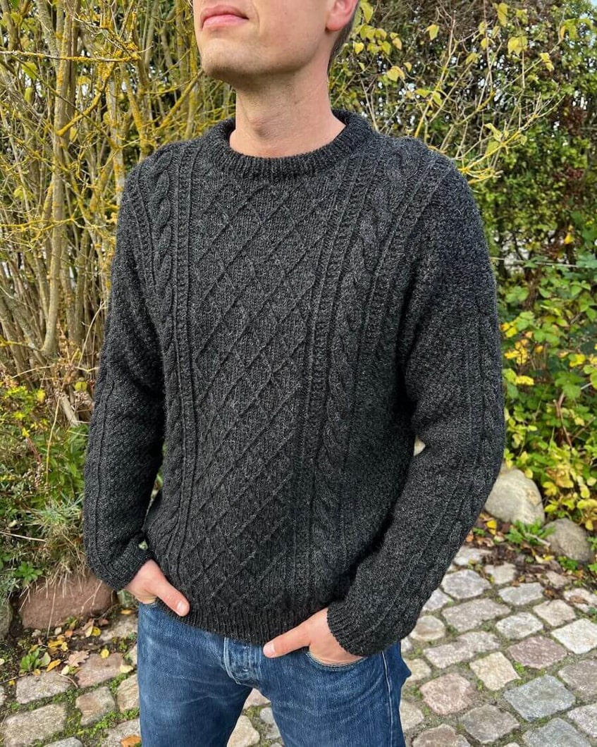 Opskrift på Moby Sweater Man fra PetiteKnit