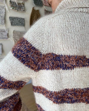Indlæs billede til gallerivisning Opskrift på Sycamore Sweater fra PetiteKnit
