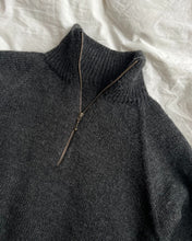 Indlæs billede til gallerivisning Opskrift på Zipper Sweater Light - Man fra PetiteKnit
