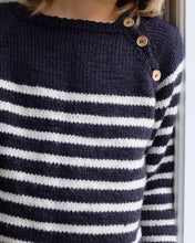 Indlæs billede til gallerivisning Opskrift på Seaside Sweater Junior fra PetiteKnit

