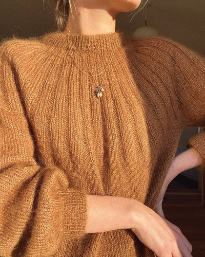 Opskrift på Sunday Sweater - Mohair Edition fra PetiteKnit
